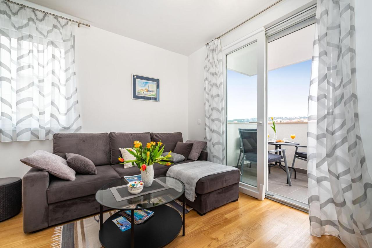 شقة Ap Stella, Center Of Zadar, 2Br, Parking المظهر الخارجي الصورة